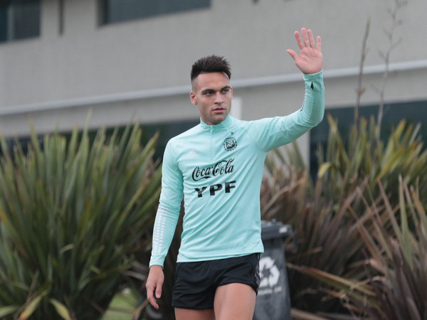 Lautaro Martínez está para ser titular ante Paraguay