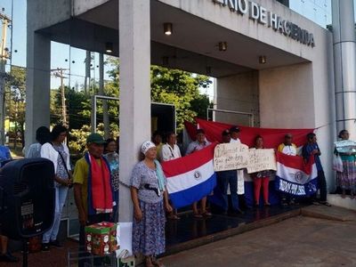 Abuelitos fueron estafados con la tarjeta de pensión