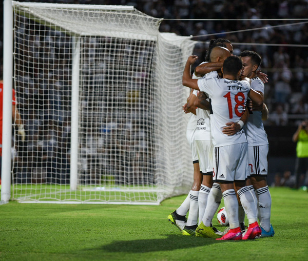 Olimpia enfrenta al 12 de Octubre en la continuidad de la quinta fecha