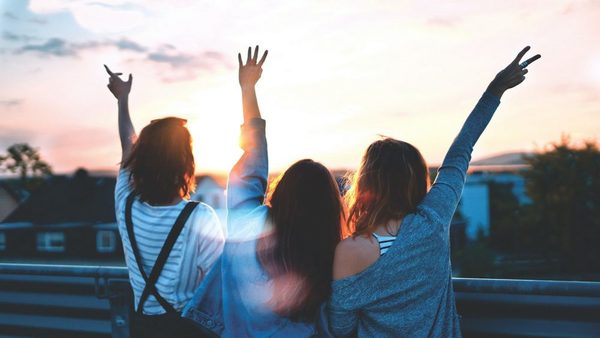 Jóvenes con corazón caliente