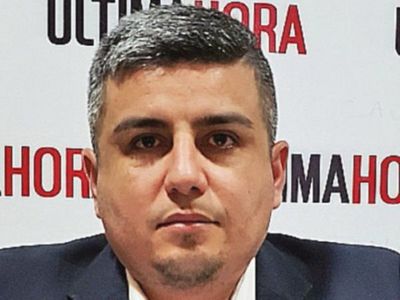 Manifestantes piden reposición de rematador frente a Palacio de Justicia