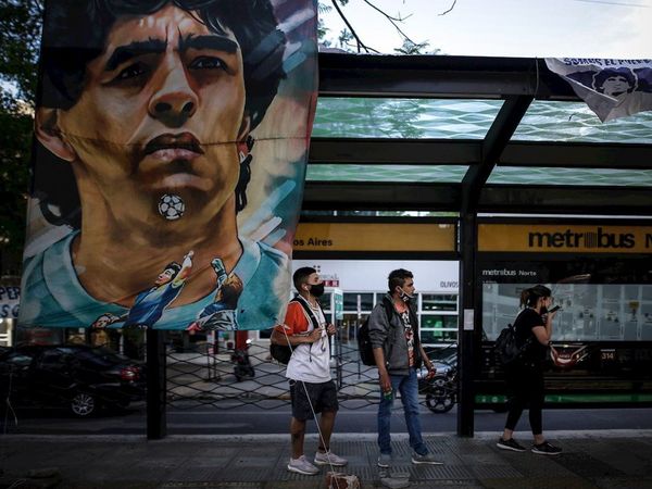 Maradona recibe el alta hospitalaria y seguirá supervisado en casa