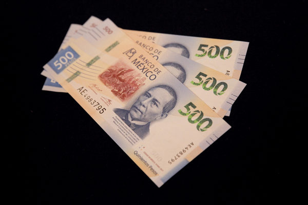 Fitch reitera calificación BBB- de México pero prevé contracción del 8,9 % - MarketData