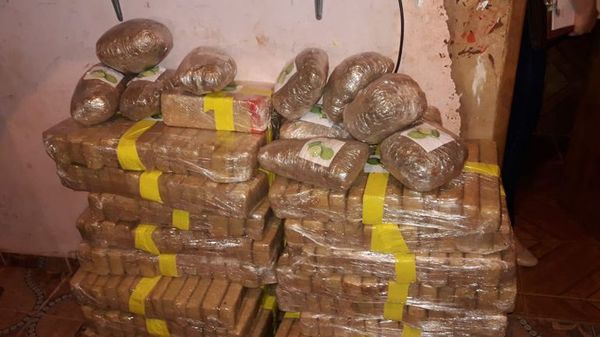 Hallan marihuana en casa allanada en prosecución a captura de fugitivo - Nacionales - ABC Color