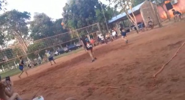 Crónica / (VIDEO) DUPLA QUE ARRASA: ¡La “Velo’iña” y “Chore’iña” del piqui!