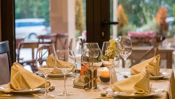 La gastronomía está expectante a la reactivación del turismo (y a repuntar en zonas veraniegas como San Ber)
