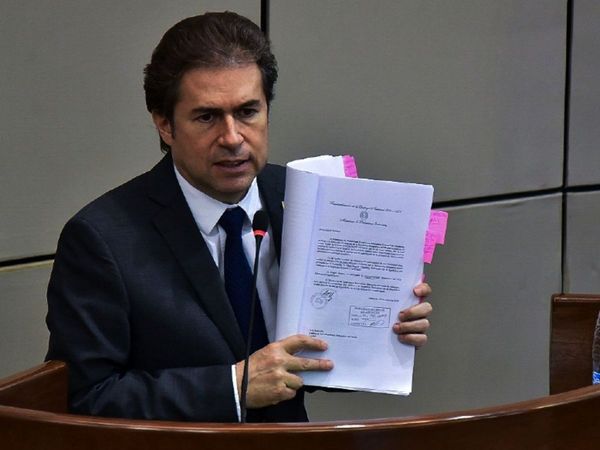 Califican de “premio” la designación de Castiglioni tras acta de Itaipú