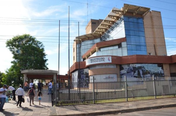 Funcionarios del Registro Civil anuncian huelga general para el 25 de noviembre contra el recorte presupuestario » Ñanduti
