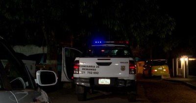 La Nación / Hallan cuerpos sin vida de madre e hijo en una vivienda de Mariano Roque Alonso