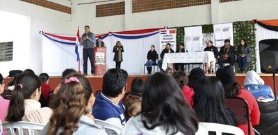 SAS entrega capital semilla a familias de Caaguazú - ADN Paraguayo