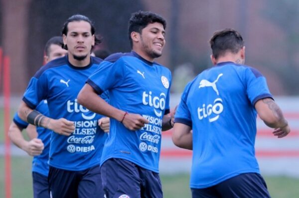 Paraguay tiene equipo casi confirmado para medir a Argentina