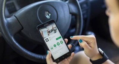 Crónica / Denunció en redes que un Uber se fue con sus cosas y al toque la ayudaron a encontrarlo