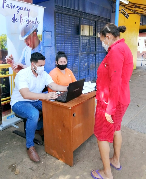 Essap habilitó puesto de consultas para usuarios del Bañado Sur | .::Agencia IP::.