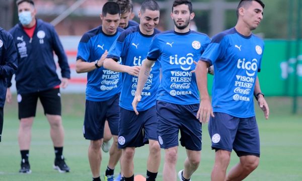 El equipo que prepara Eduardo Berizzo para medir a Argentina