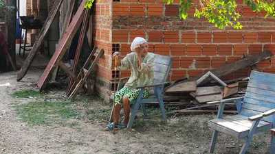 Negociado de terrenos municipales: vendieron patio de una casa y la dueña no estaba enterada | Radio Regional 660 AM