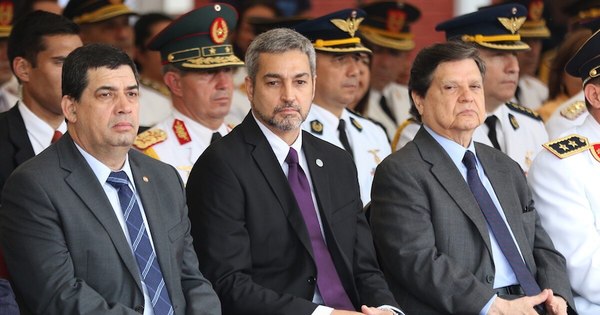 La Nación / Ascenso de policías quedó truncado porque comandante y ministro no se hablan