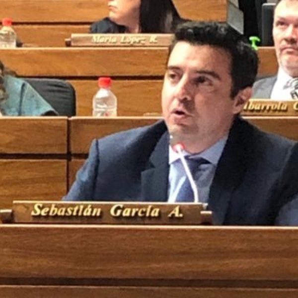Fracasa "trascendental" proyecto de Patria Querida: no pudieron cambiar la hora - El Trueno