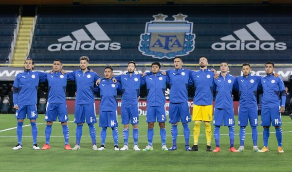 El uno por uno de la Albirroja ante Argentina