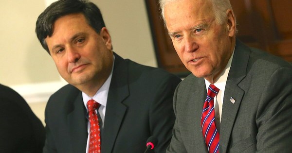La Nación / Biden sigue adelante con la transición pese a negativa de Trump