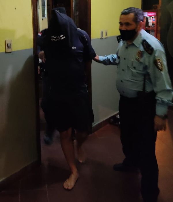 Vecinos rodean a presunto ladrón y facilitan su detención en San Antonio - Nacionales - ABC Color