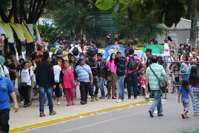 Crónica / CAACUPÉ, LA OTRA CARA: Extrañarán la caravana de los ¡chupiceros!