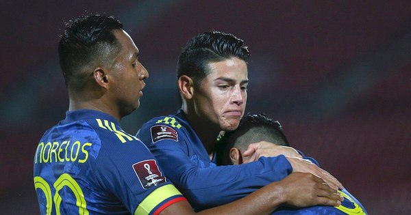 La Nación / Colombia va por un herido Uruguay