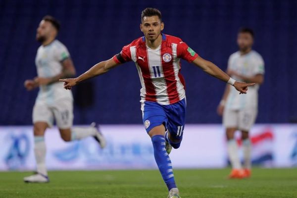 1-1. Paraguay neutraliza a Messi y empata con Argentina en Buenos Aires
