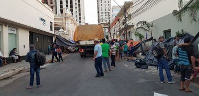 Gobierno promete acompañar reactivación y campesinos levantan manifestaciones