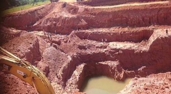HOY / Aduanas abre investigación a la firma que exportó oro por US$ 100 millones