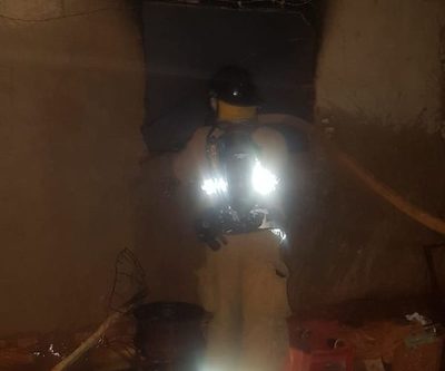 Fuego consume vivienda en Minga