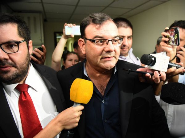 Suspenden audiencia de Tomás Rivas por "aislamiento preventivo"