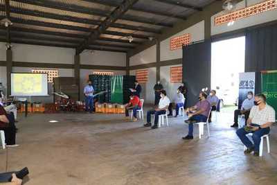 Gobierno habilitó un centro de comercialización agropecuaria en Caaguazú | .::Agencia IP::.