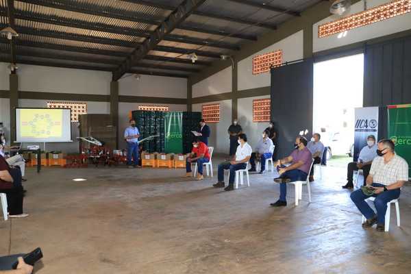 Gobierno habilitó un centro de comercialización agropecuaria en Caaguazú | .::Agencia IP::.
