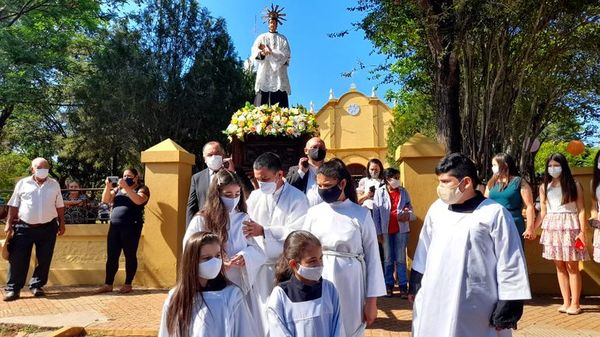 Santaní festeja su aniversario y honra a su santo protector - Nacionales - ABC Color