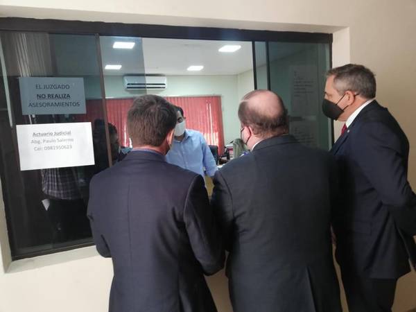 Acción judicial contra la Convención Colorada: piden frenar prórroga de mandato - ADN Paraguayo