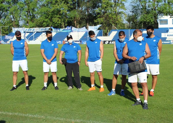 Pedro Sarabia dirigió su primera práctica en el “12”