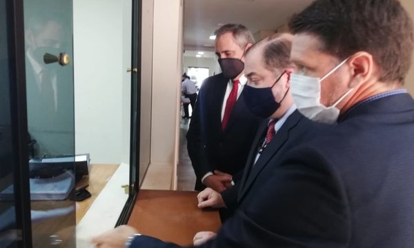 Justicia rechaza acción contra la Convención de ANR