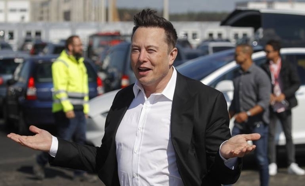 HOY / Elon Musk da positivo y negativo para Covid en cuatro tests rápidos en un mismo día