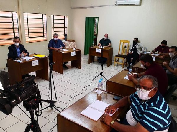 Junta presentará denuncia penal por obras mal ejecutadas en Santa Rosa del Monday - ABC en el Este - ABC Color