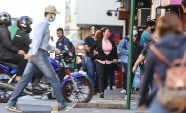 Paraguay flexibilizará actividades y exigencias a viajeros