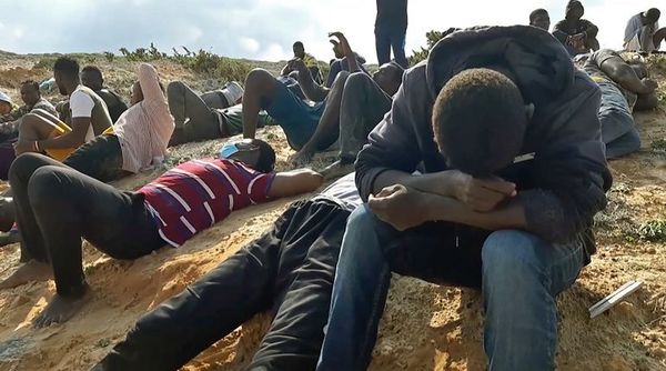 Cerca de 100 muertos en dos naufragios frente a costas de Libia - Mundo - ABC Color