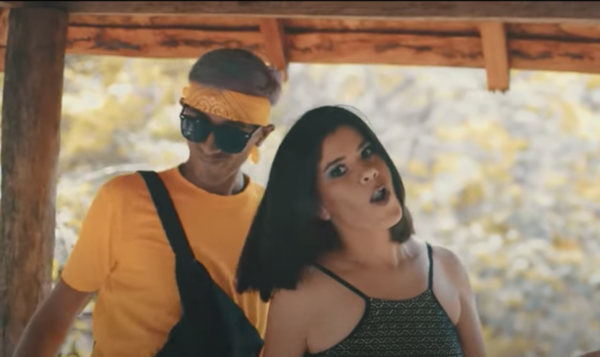 HOY / 'Rico comidita' sorprende con video musical: "40tena terminó"