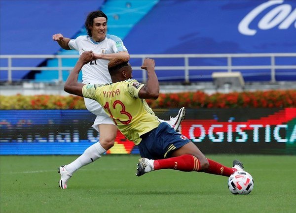 Golpe de autoridad de Uruguay que goleó de visitante a Colombia