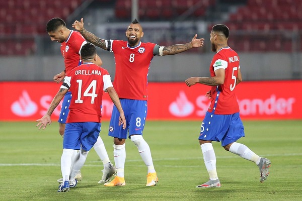 Eliminatorias Qatar 2022: Chile vence a Perú  con dos goles de Arturo Vidal