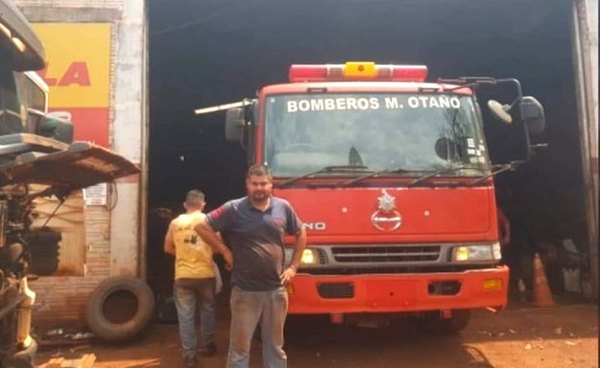 Crónica / Les arregló su móvil gratis a los bomberos