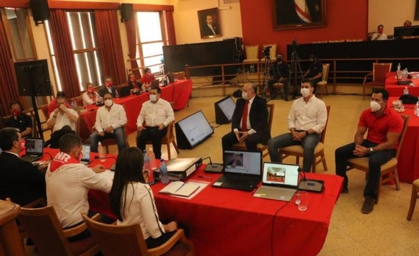 HOY / Con 856 participantes empezó convención de ANR