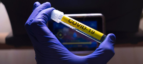 Récord diario de casos de coronavirus en EEUU ante la negativa de Trump de endurecer restricciones | .::Agencia IP::.
