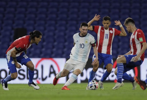 El chequeo del VAR y la anulación del gol a Messi