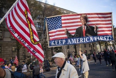 HOY / Miles de seguidores de Trump claman en Washington contra el resultado electoral