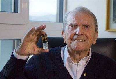 Inventor del pulverizador de perfume fallece a los 102 en Eslovenia